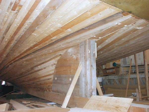 663: Bernard Mulrooney's new boat under construction in Placentia. (2004)